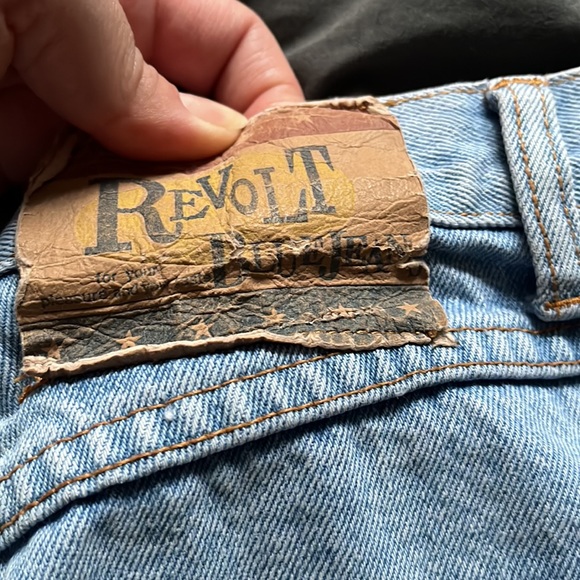 Revolt vintage mom highwaisted shorts - Picture 4 of 5